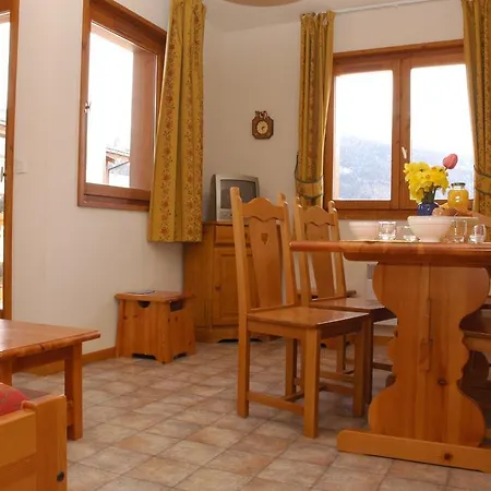Apartment La Combe *