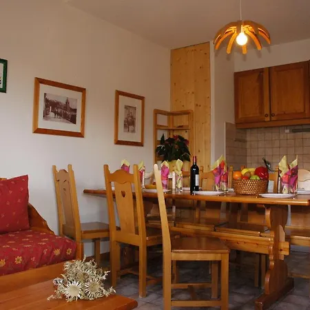 La Combe Appartement *